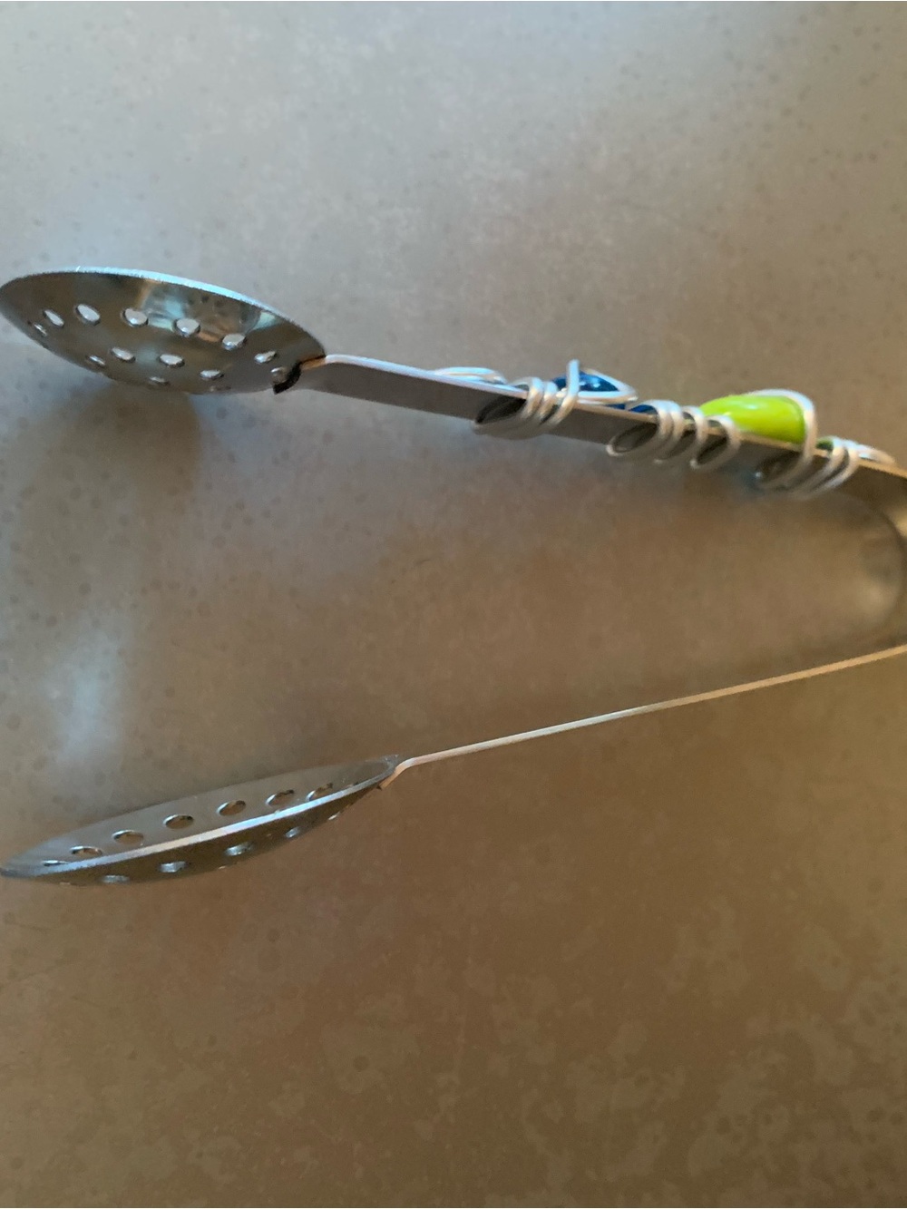 Stainless Steel tea bag squeezer, wire with GREEN and BLUE stones. - Picture 3 of 4